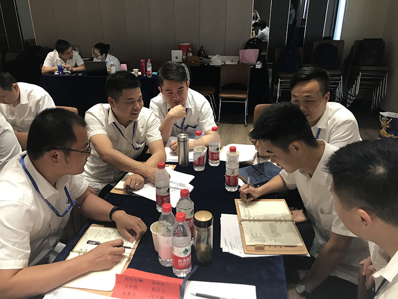 海創(chuàng)商學(xué)院.jpg 海創(chuàng)商學(xué)院.jpg