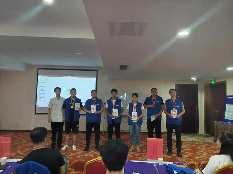 海創(chuàng)商學(xué)院培訓(xùn).jpg 海創(chuàng)集成墻面.jpg