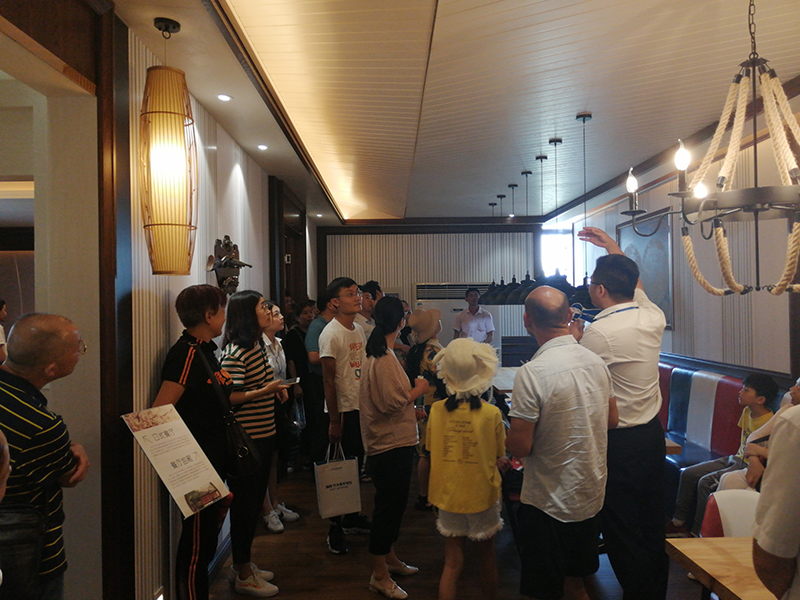 微信圖片_2019082610075811.jpg 海創(chuàng)集成墻面.jpg