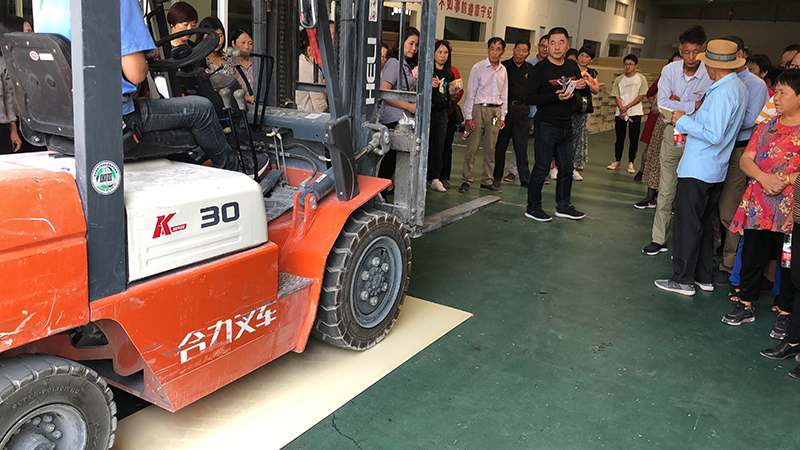 4.jpg 海創(chuàng)集成墻面.jpg