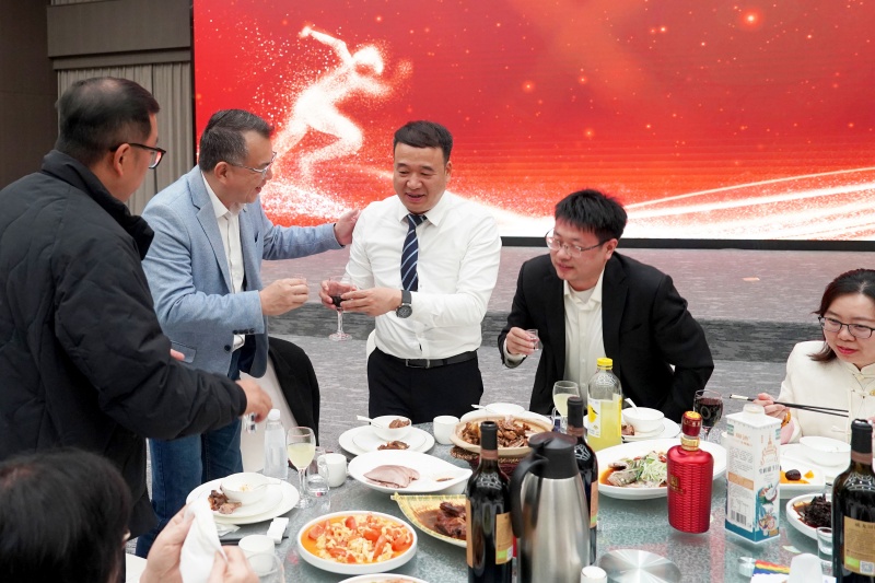 bd476f5edeb8e59a7c516912154feec.jpg bd476f5edeb8e59a7c516912154feec.jpg